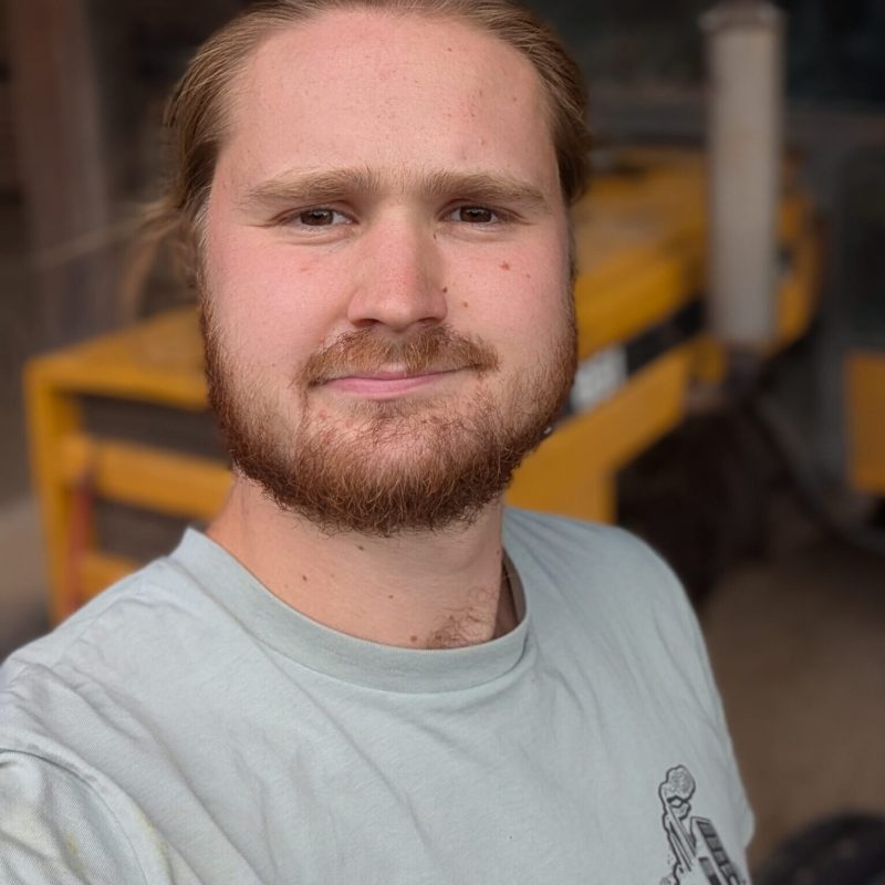 PXL_20250902_142804229.PORTRAIT